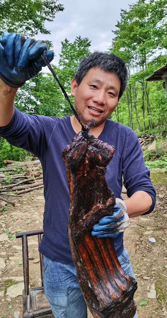 带骨五花腊肉挑选