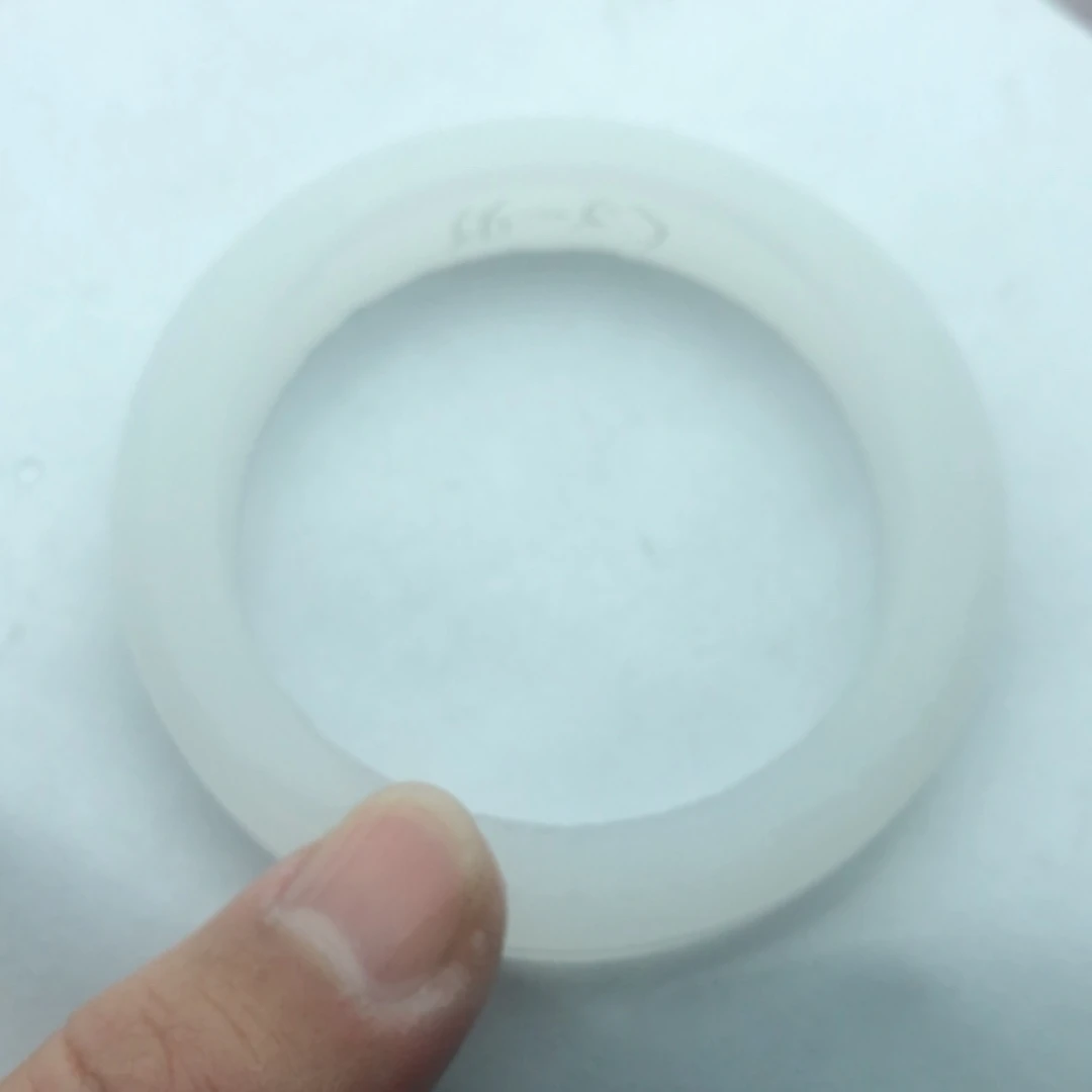 【闪购商品】定制石英质玉定制手镯未镶嵌A****