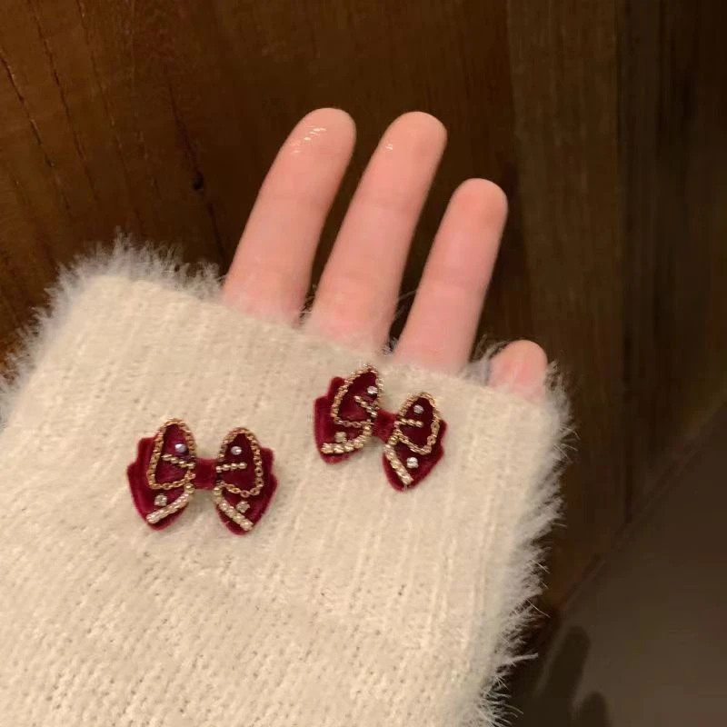 植绒珠珠蝴蝶结耳钉气质韩国网红高级感耳环小众独特新款秋冬耳饰