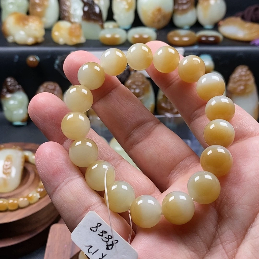 【闪购商品】和田玉(糖玉)颈饰未镶嵌