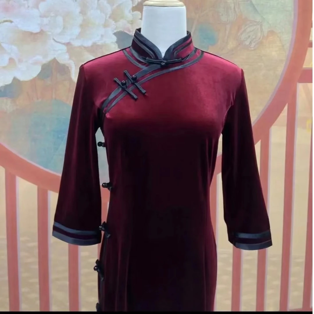 【红色丝绒】2024新款春季中国风复古修身优雅旗袍日常