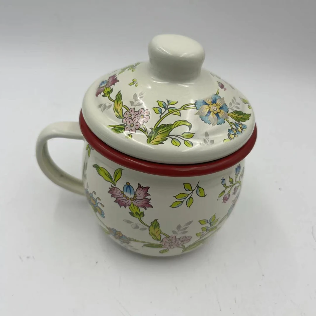 8cm紫罗兰搪瓷带盖手把杯水杯咖啡杯 拍一发二【半瓶矿泉水容量】