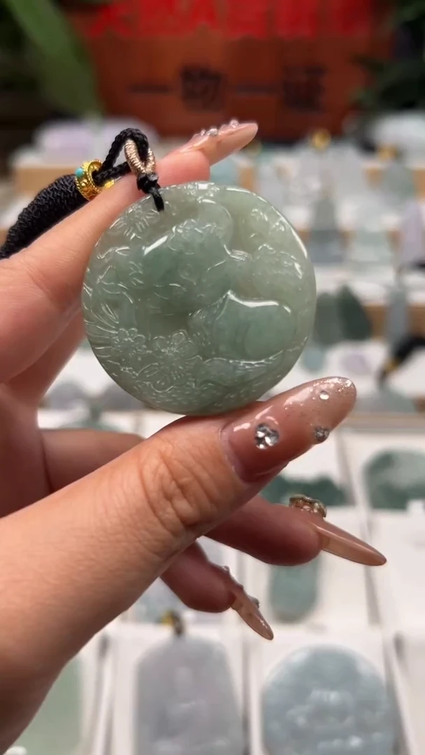 【闪购商品】翡翠颈饰未镶嵌天然A货翡翠10/28/242