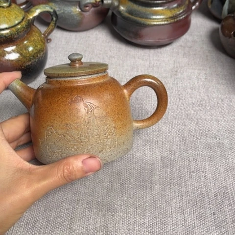 紫砂茶杯段泥金钟