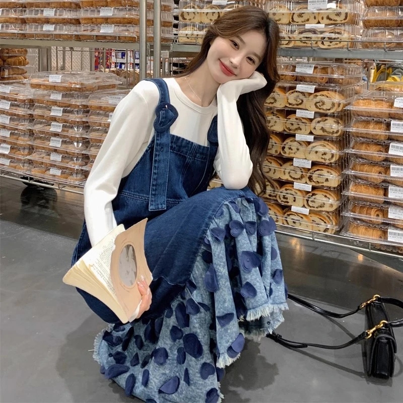 韩版牛仔背带连衣裙2024春秋季新款学院风花瓣百搭显瘦吊带长裙