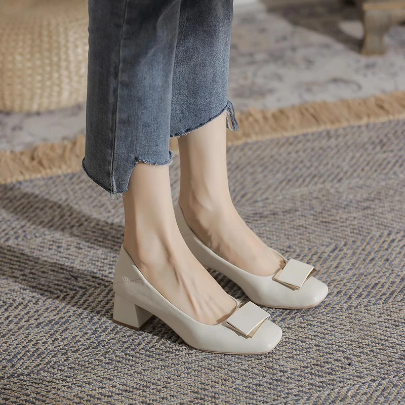 巨软~法式真皮方头软皮单鞋百搭气质中粗跟浅口妈妈鞋职业高跟鞋