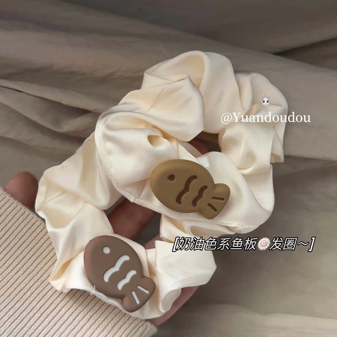 奶油咖系小鱼板发圈新款ins少女心可爱发卡百搭日系刘海卡通头饰