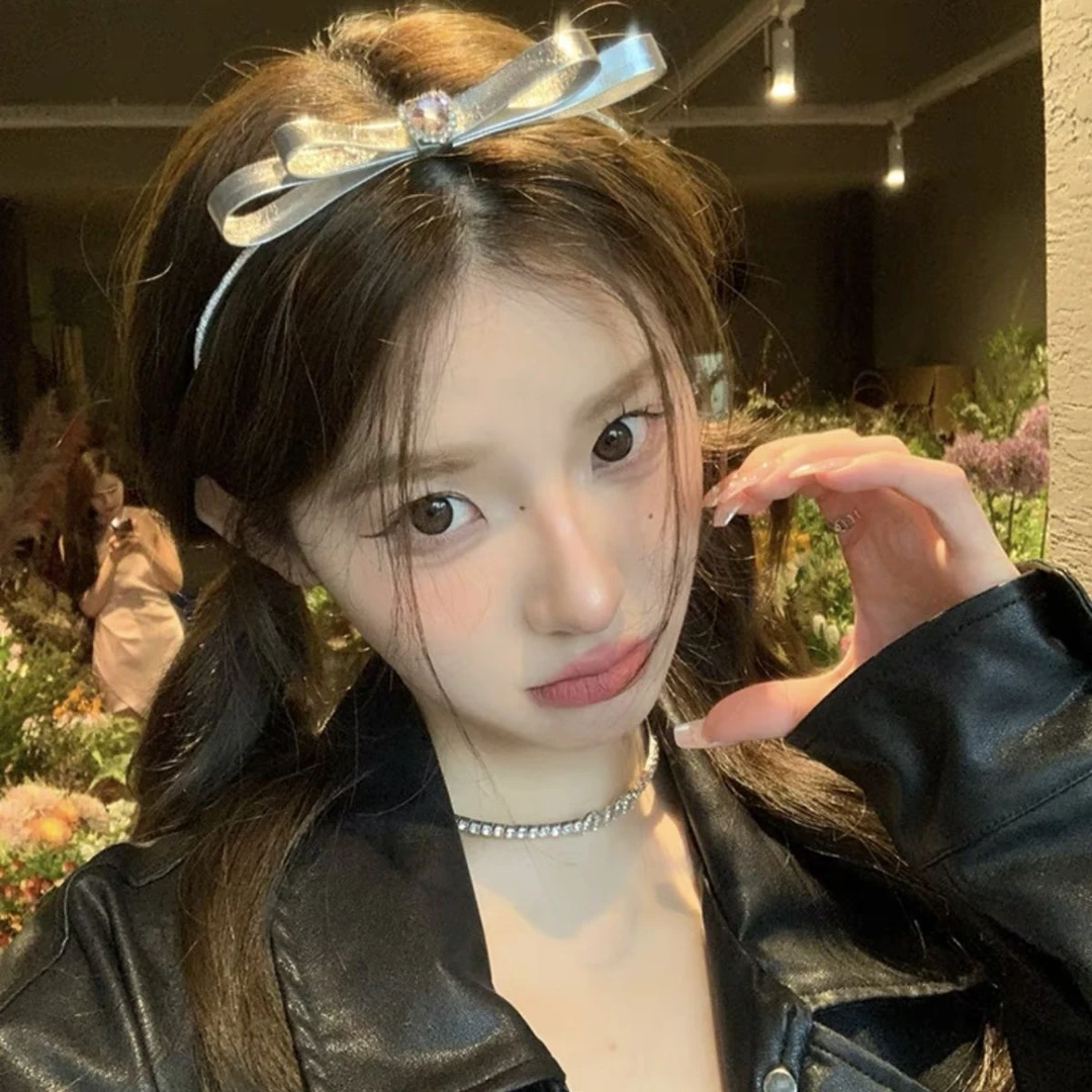 公主宴会。甜酷银色蝴蝶结水钻爱心发箍压发发卡头箍网红发饰2023