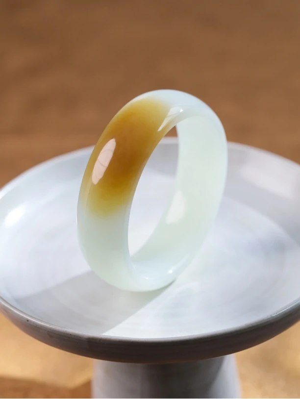 寅石珠宝｜新疆且末糖白玉轮胎镯