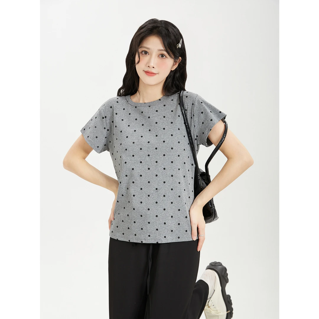 120斤的大杨 设计感正肩圆领波点短袖t恤女新款小个子上衣夏8138