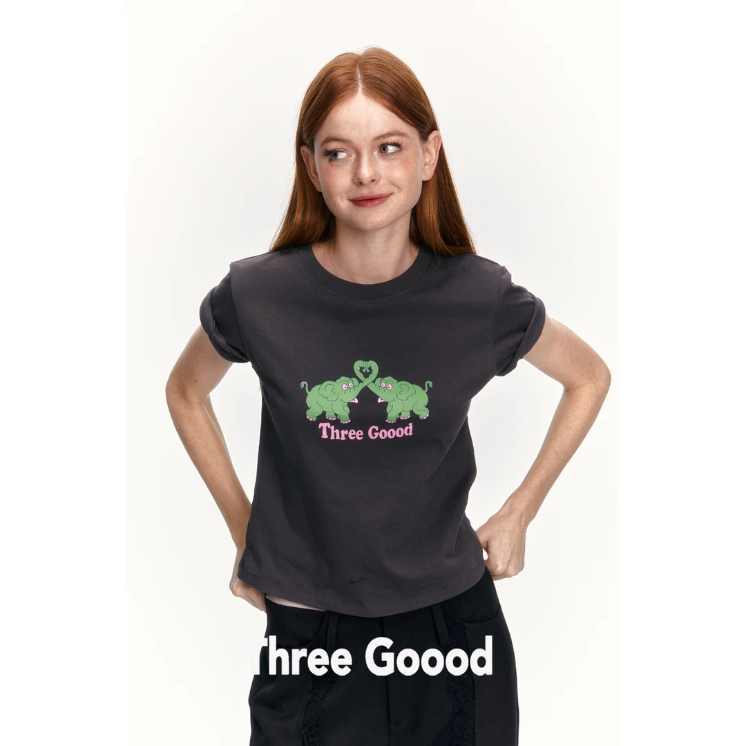 THREE GOOOD/三吉 潮酷名词修身显身材甜酷风小象T恤 ST231032