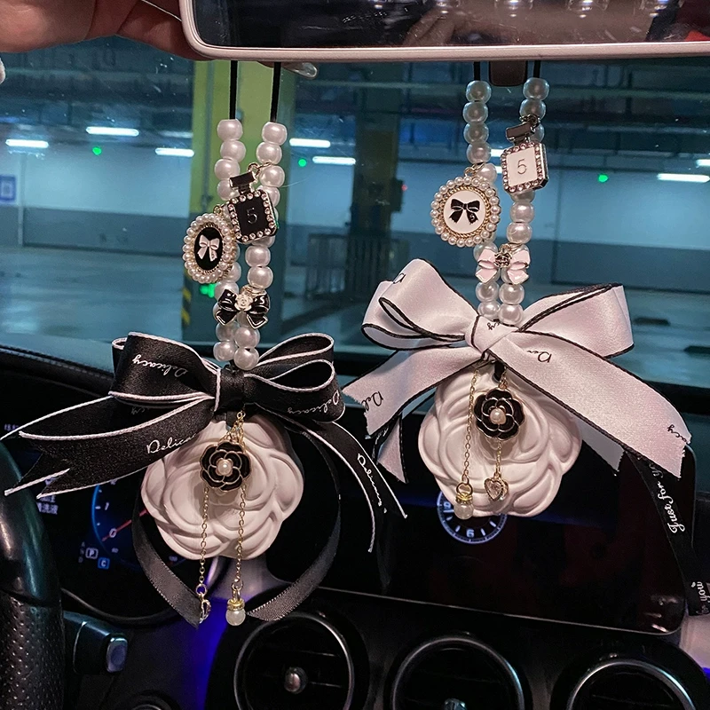 汽车挂件车载后视镜车内挂饰2025新款高级吊坠扩香石车载挂件