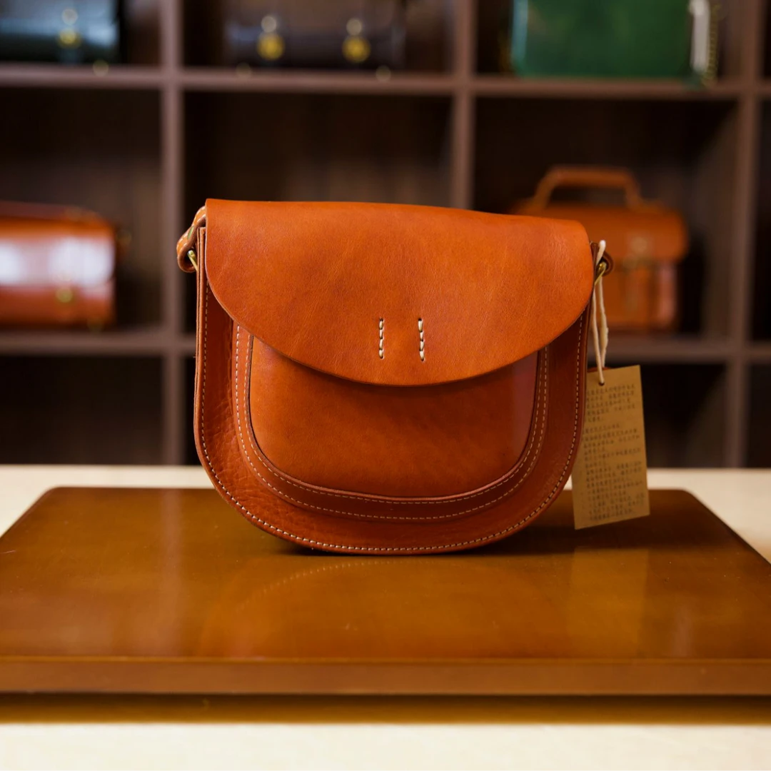 瑜唐  进口头层植鞣树膏牛皮单肩斜挎复古马鞍包