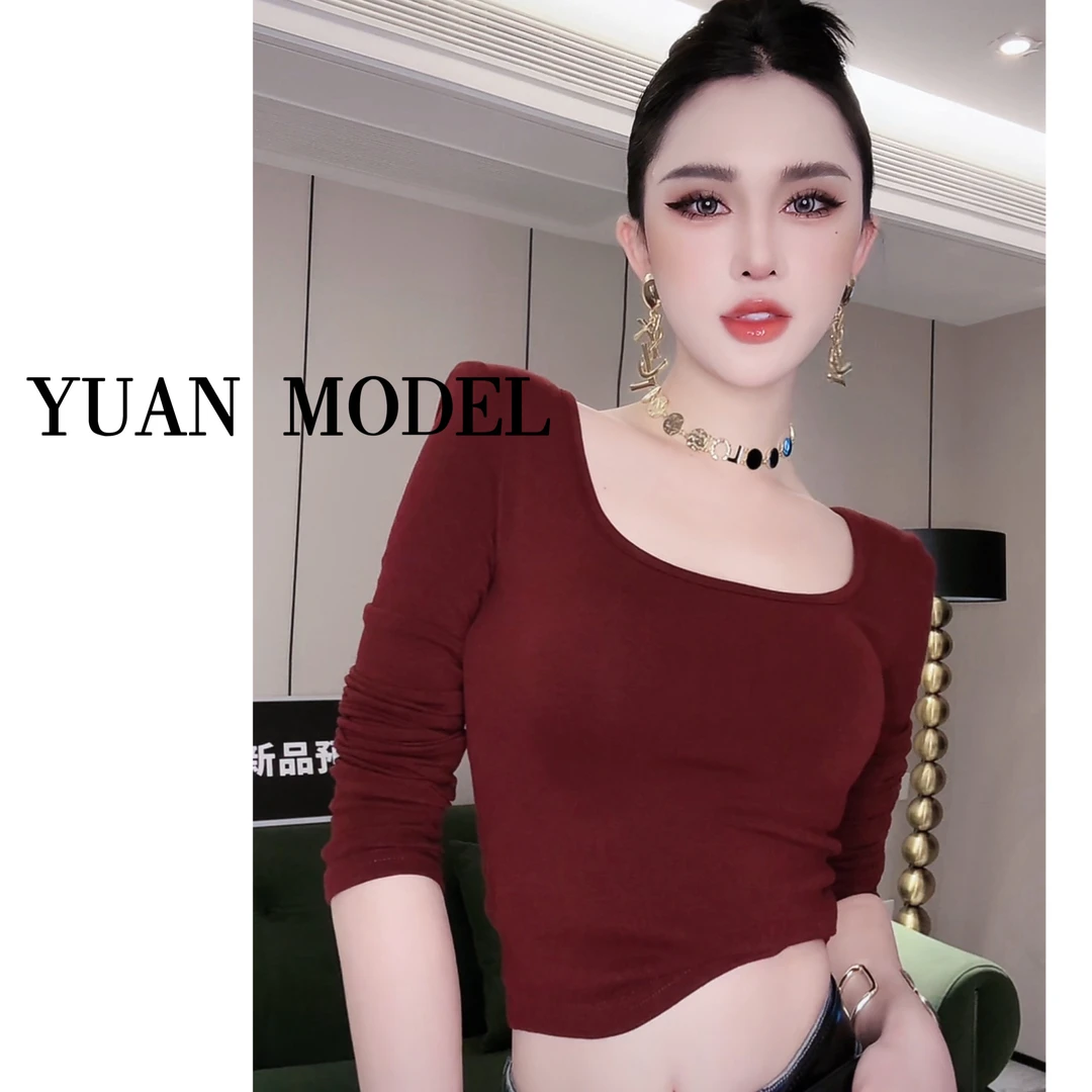 YUAN MODEL 媛老板-B4880002秋季大U领修身显瘦打底上衣