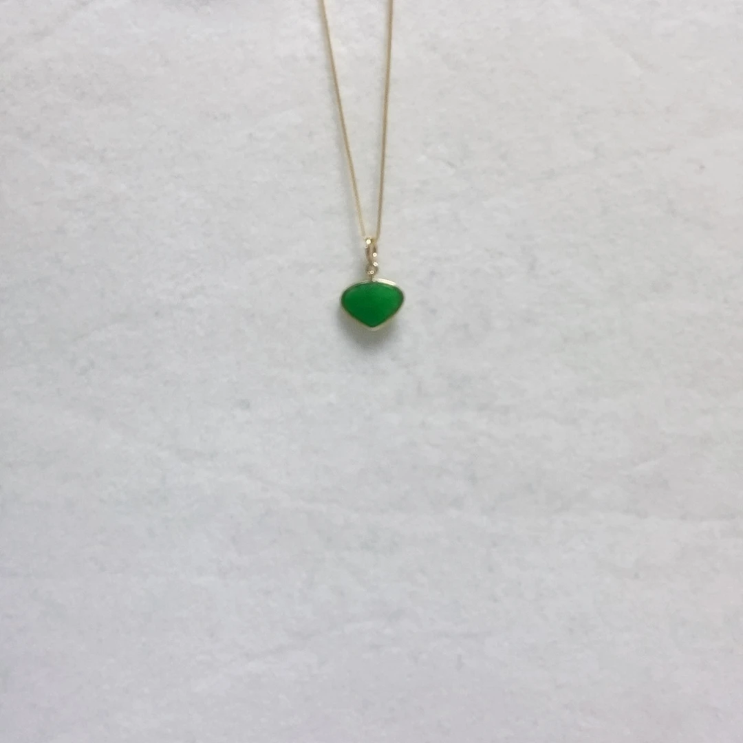 翡翠颈饰18K金镶嵌心3