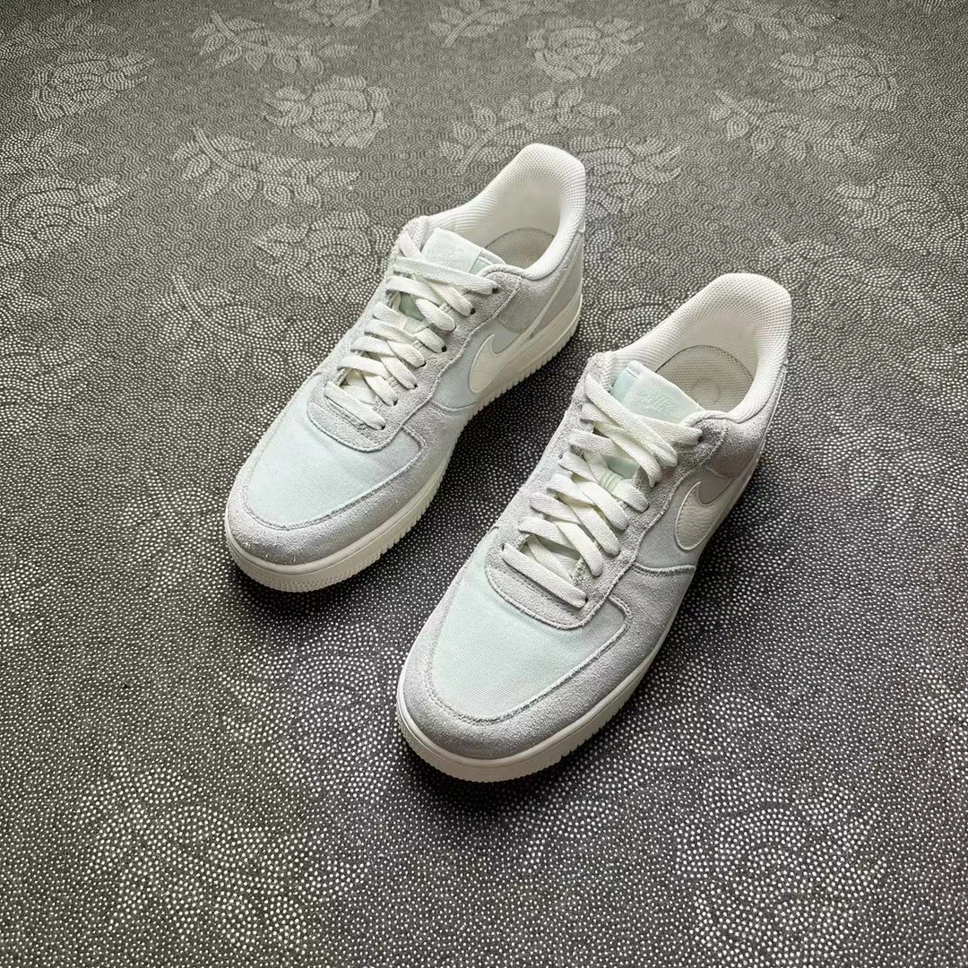 捡漏44码板鞋 NikeAirForce 1 浅蓝 98新无原盒 全新价1899