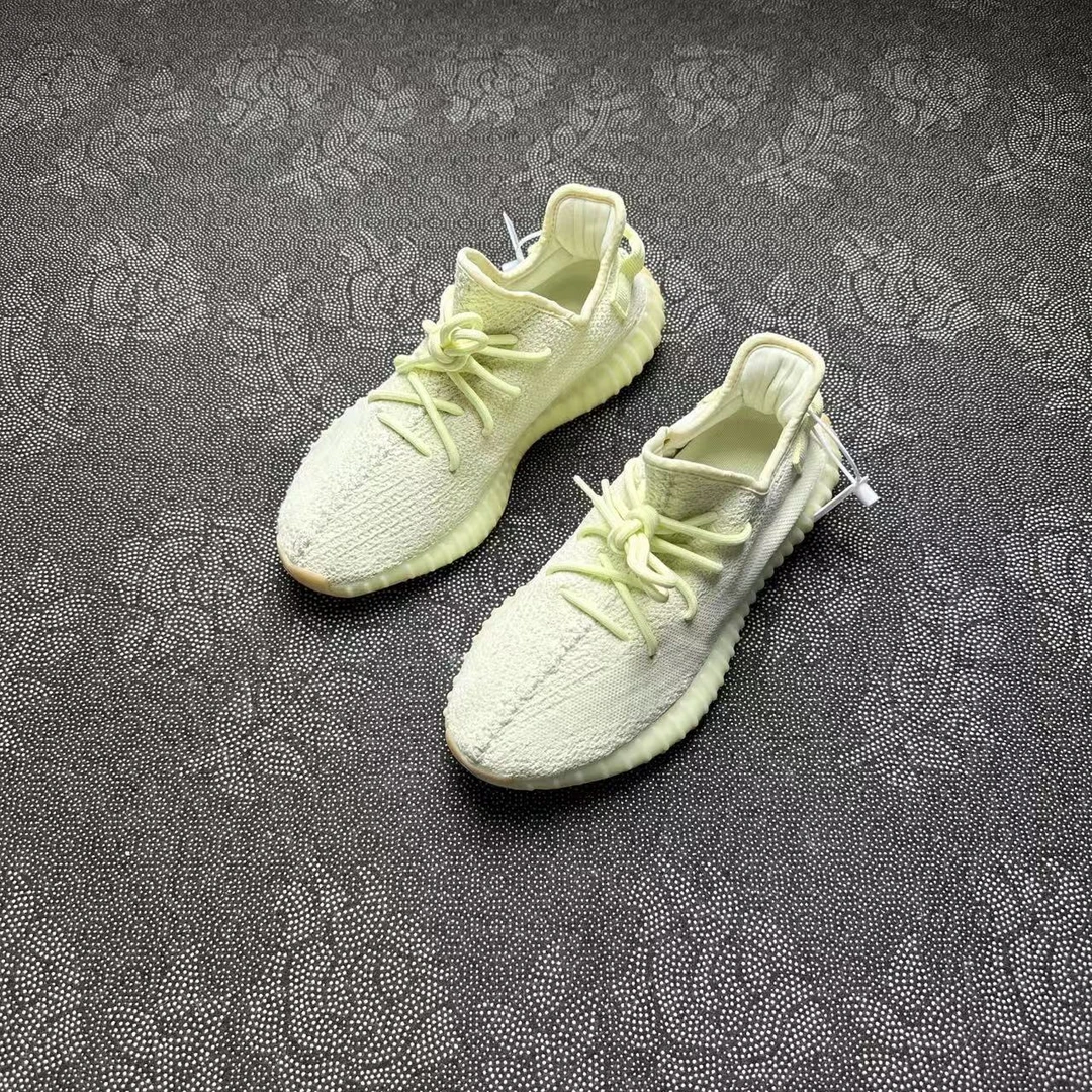 42码休闲鞋 adidas Yeezy350黄油 99新配盒