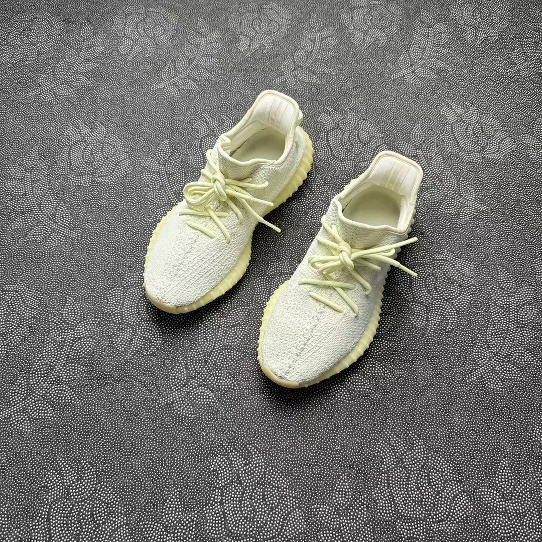 41码休闲鞋 adidas Yeezy350黄油 95新无原盒