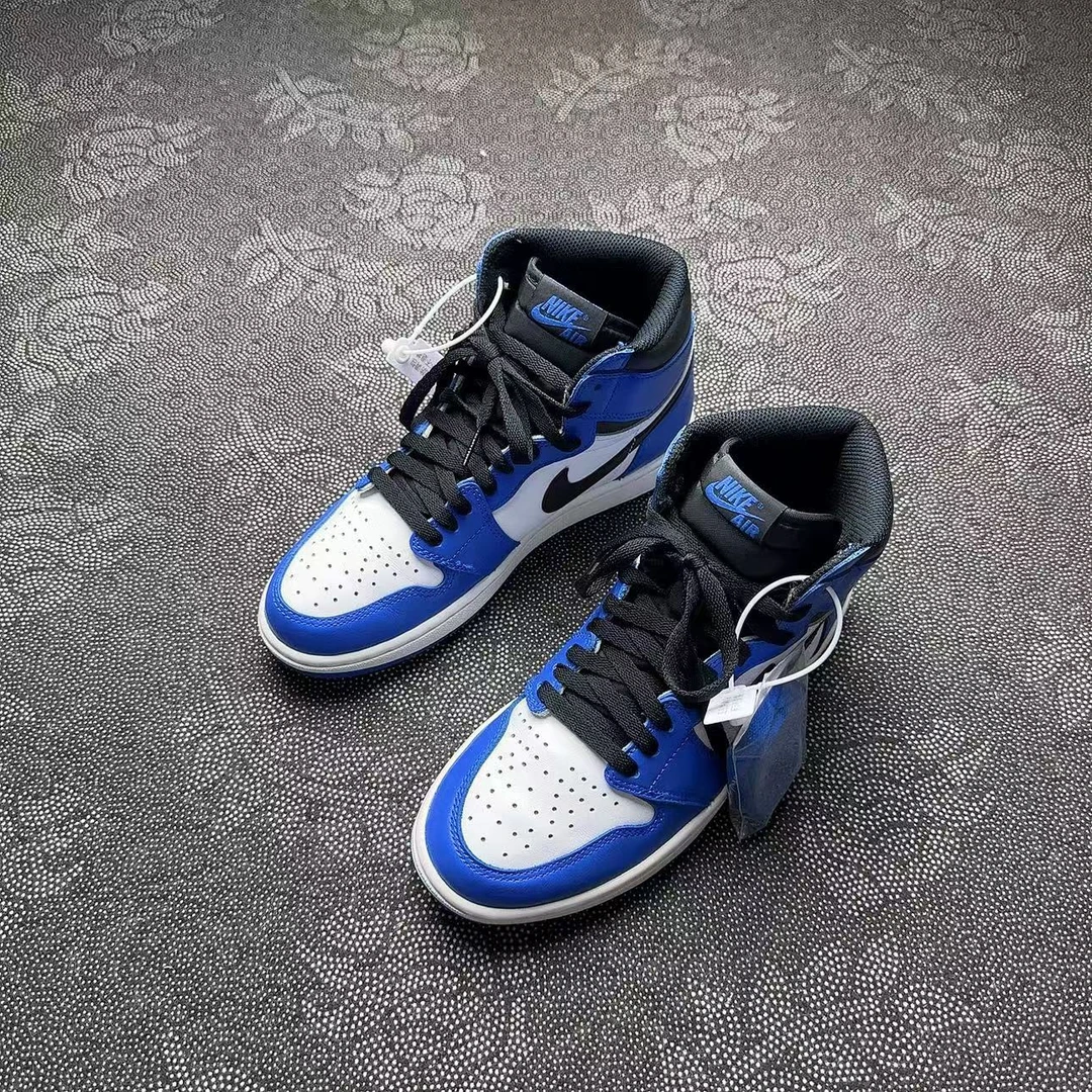 40板鞋 AJ1 小闪电 98新原盒