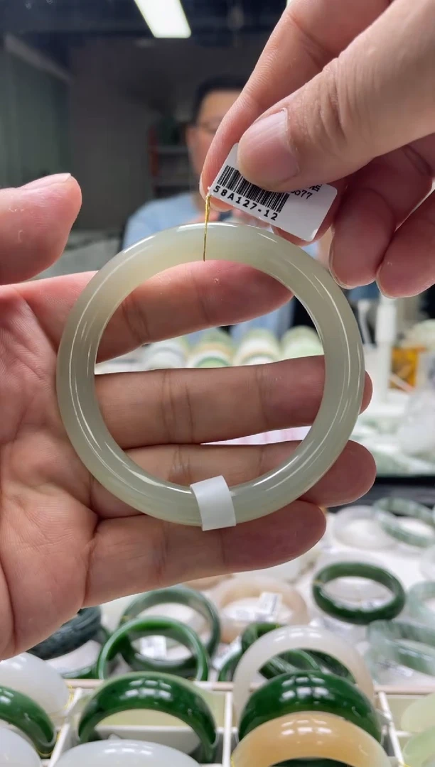 【闪购商品】和田玉手镯未镶嵌编码27-12 圈口58-59