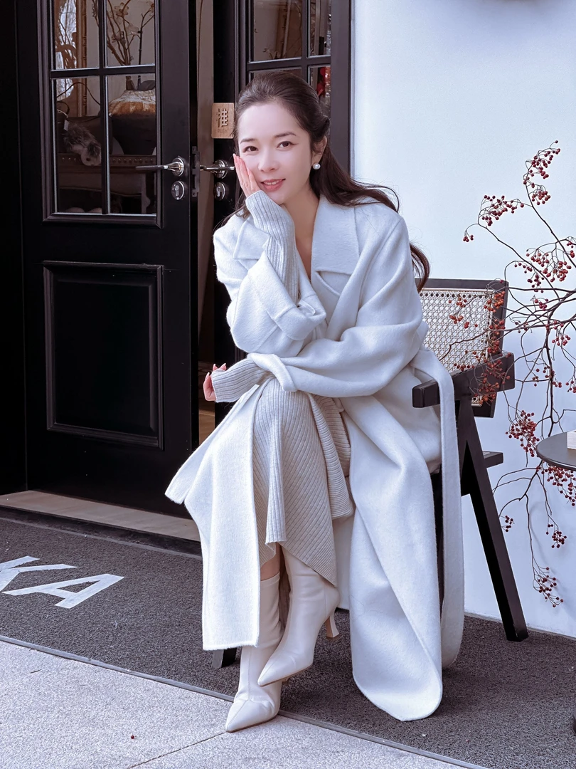 McCarly Quinn24AW皓白超细绵羊毛兔毛立体结构大衣