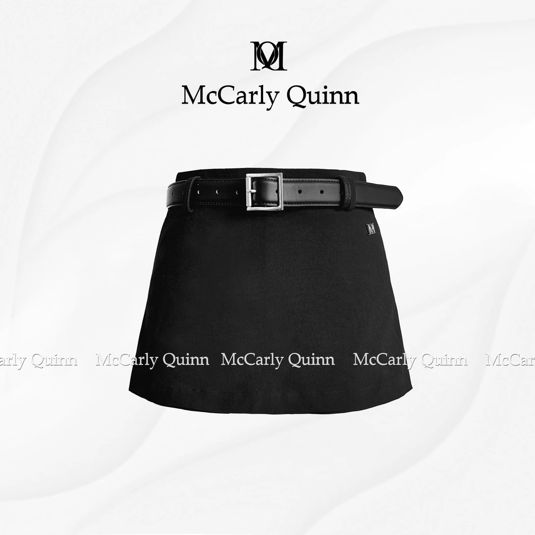 McCarly Quinn24AW早秋深邃黑中腰短款侧开缝A字裙裤百搭显瘦款