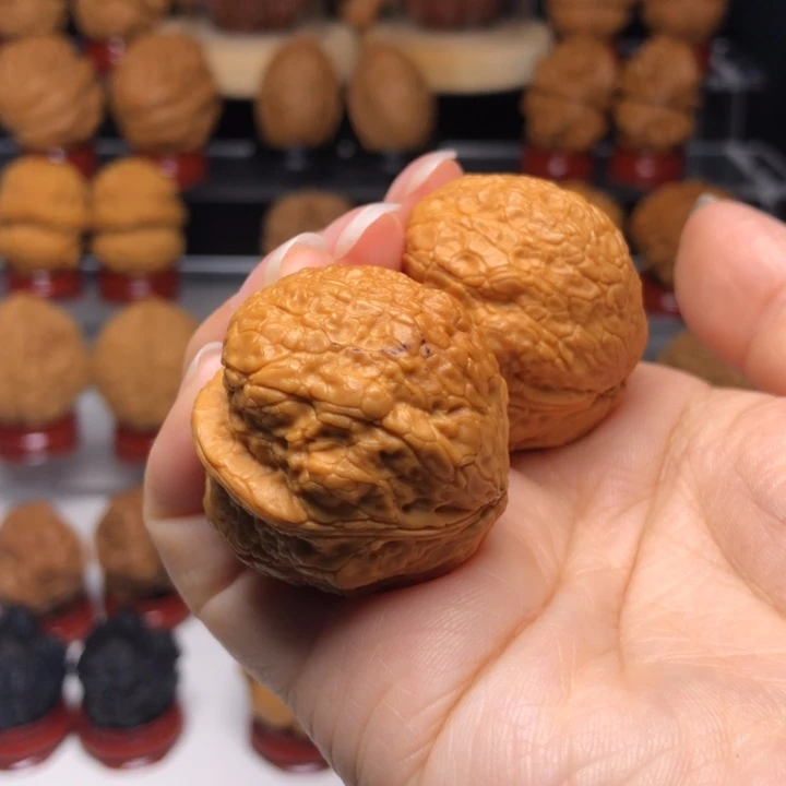 文玩核桃把件14黄金元宝蟾