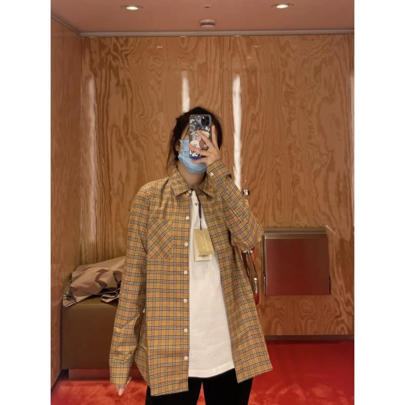 BURBERRY/博柏利 22663 格纹衬衫 42码 5900 带吊