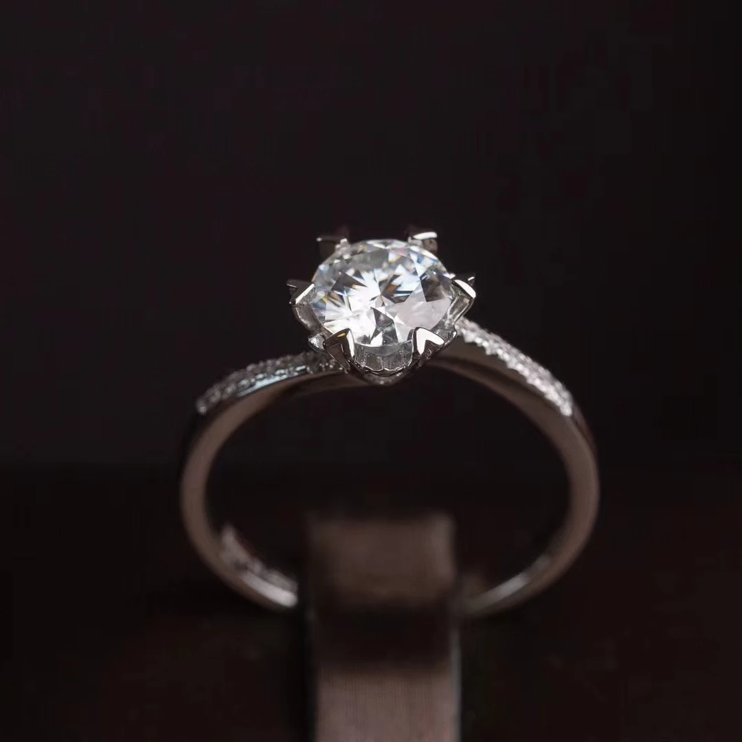【钻匠坊】女款微镶扭臂雪花 0.5ct 1ct 戒指