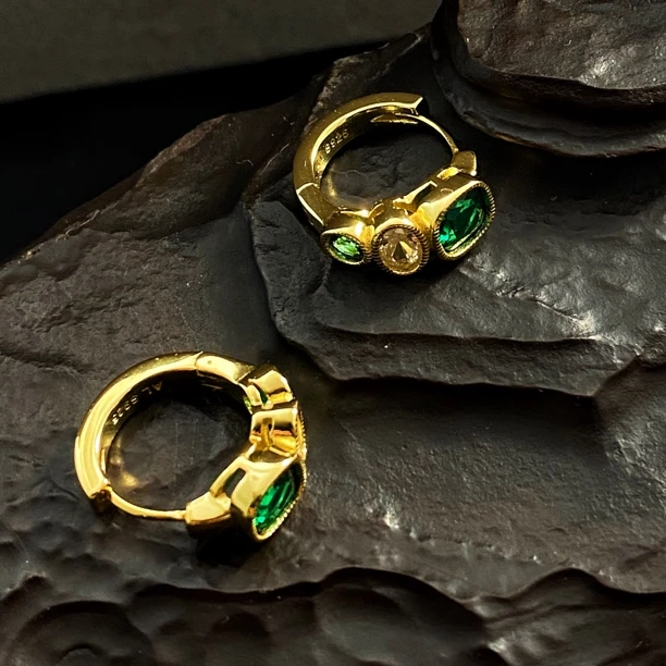 925银耳饰 绿方块 精致优雅镶嵌绿色锆石耳扣1908009