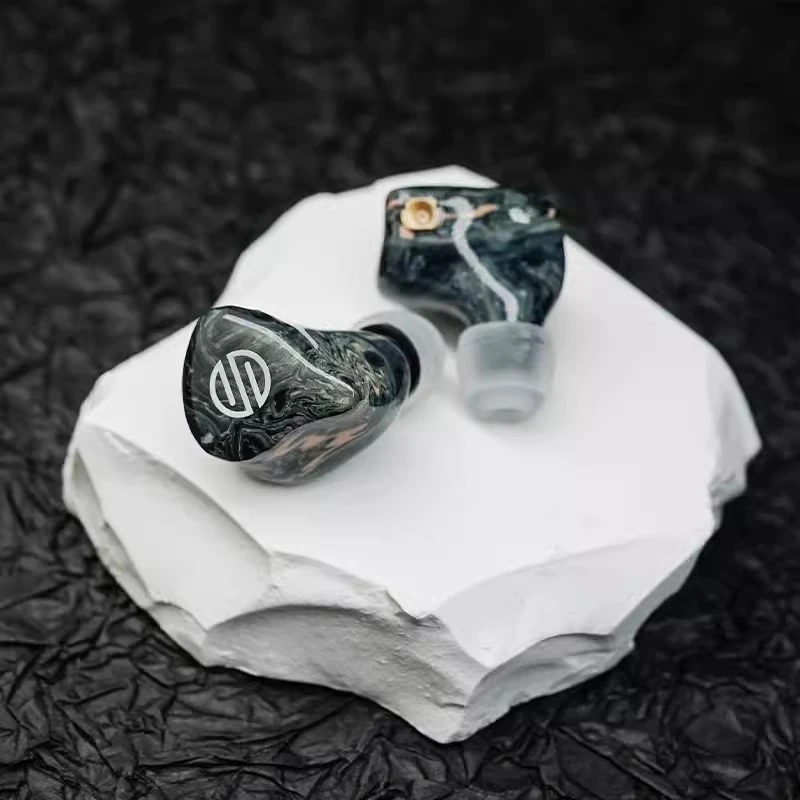 99新  BGVP 幻影感温变色 声扬静电圈铁骨传导八单元混合有线耳机