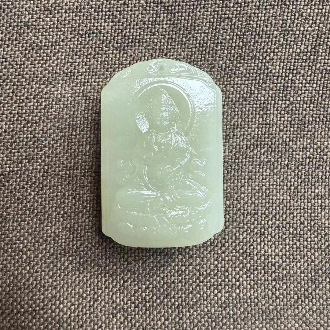 天然和田玉老料精工雕刻厚装观音大牌吊坠油润细糯