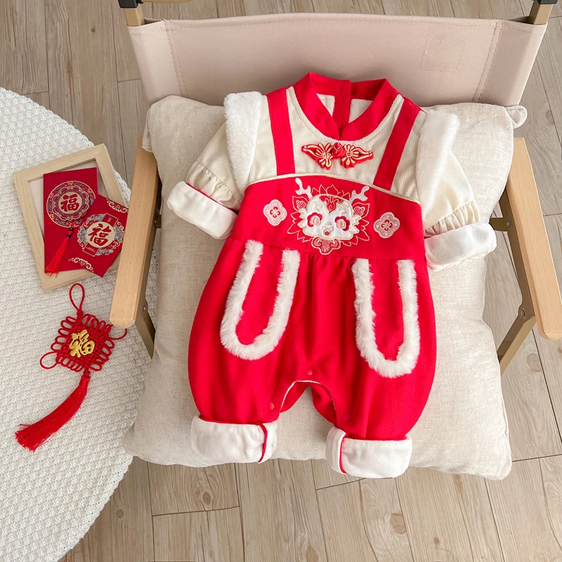 婴儿秋冬季新年服装满月女宝宝连体衣新生儿百天周岁中国风拜年服