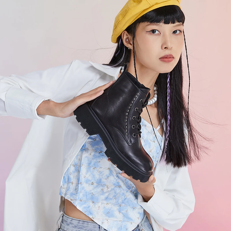 EB秋冬时尚百搭街头马丁靴ins潮流厚底女靴短靴女 B2151910