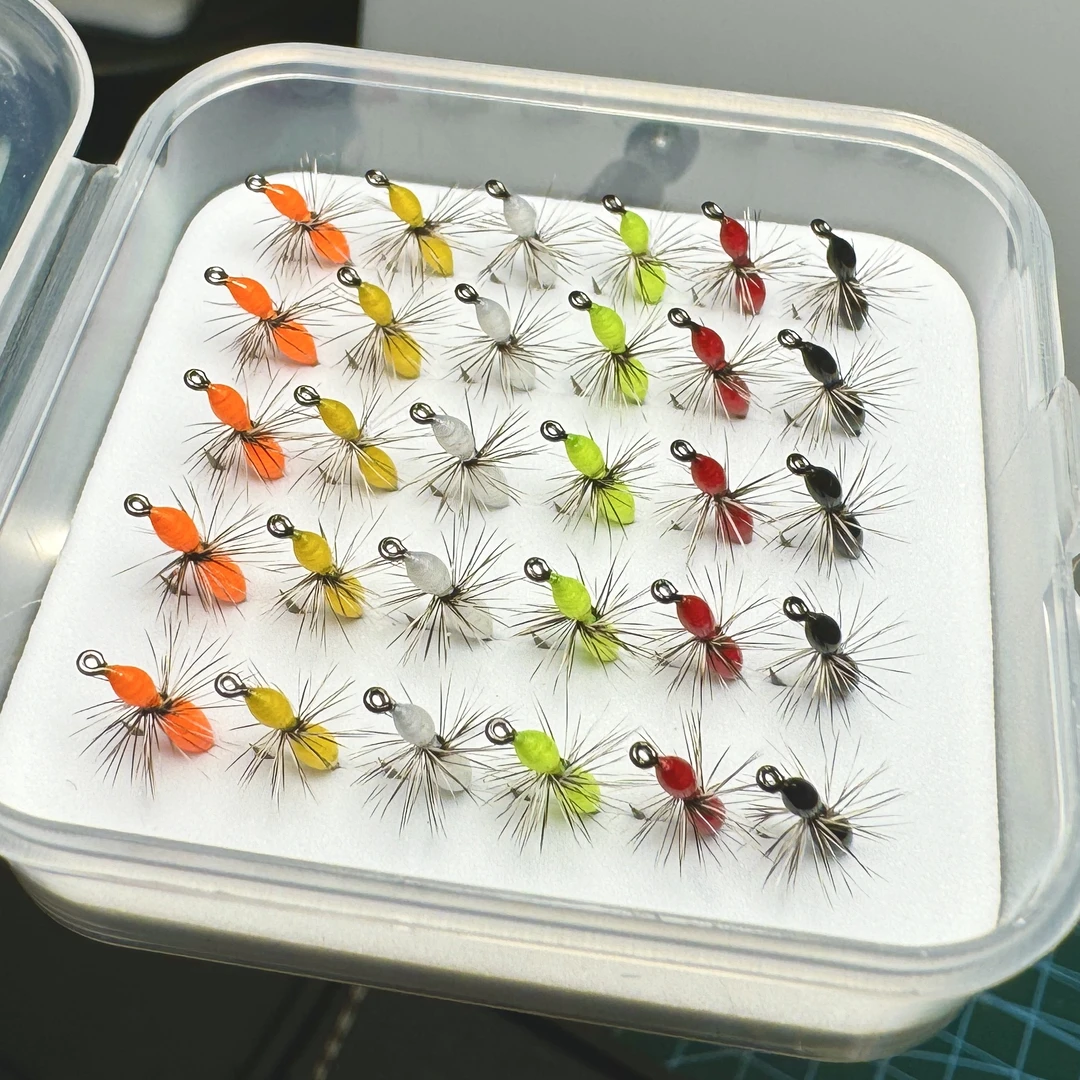 荧光蚂蚁飞蝇钩 新款格里菲斯 蓑羽路亚微物马口手工蝴蝶羽毛