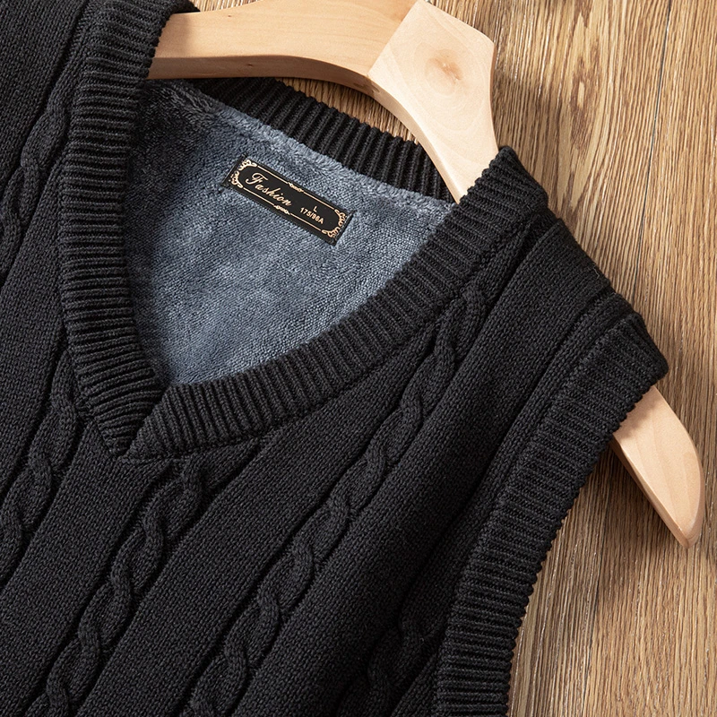 2024新款加绒毛衣背心男秋冬针织马甲加厚休闲保暖V领无袖打底衫