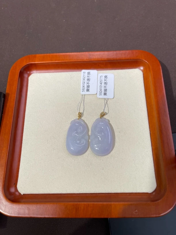 天然缅甸a货翡翠18k金白冰如意（多样性发其一）