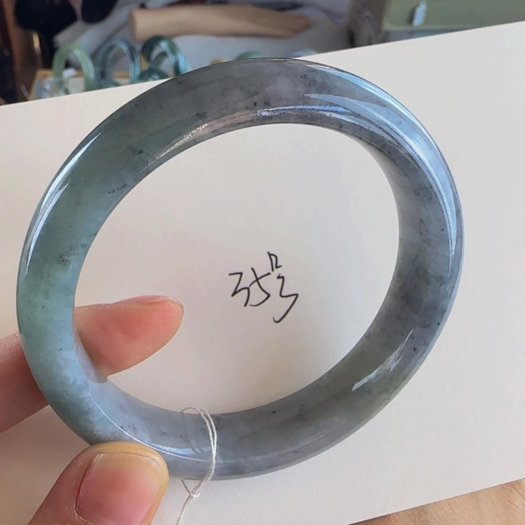 【闪购商品】翡翠手镯未镶嵌老坑59.8冰乌鸡