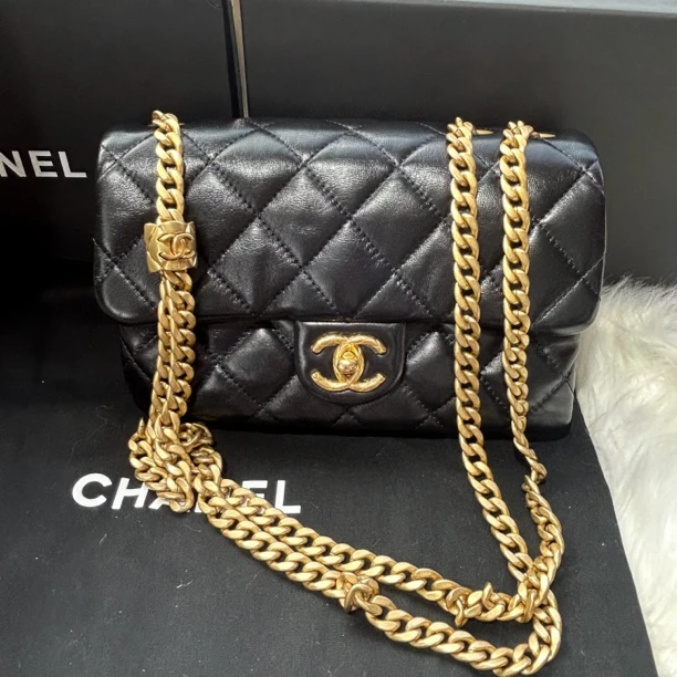 95新 Chanel/香奈儿 23b黑金金柱大mini（芯片款03）