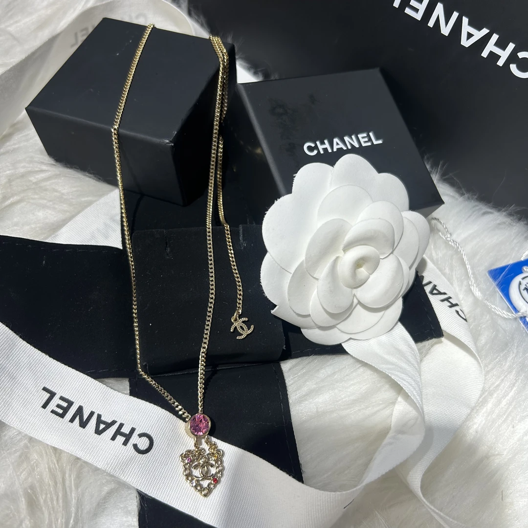 99新 Chanel/香奈儿 21P双C爱心珍珠宝石项链（132）