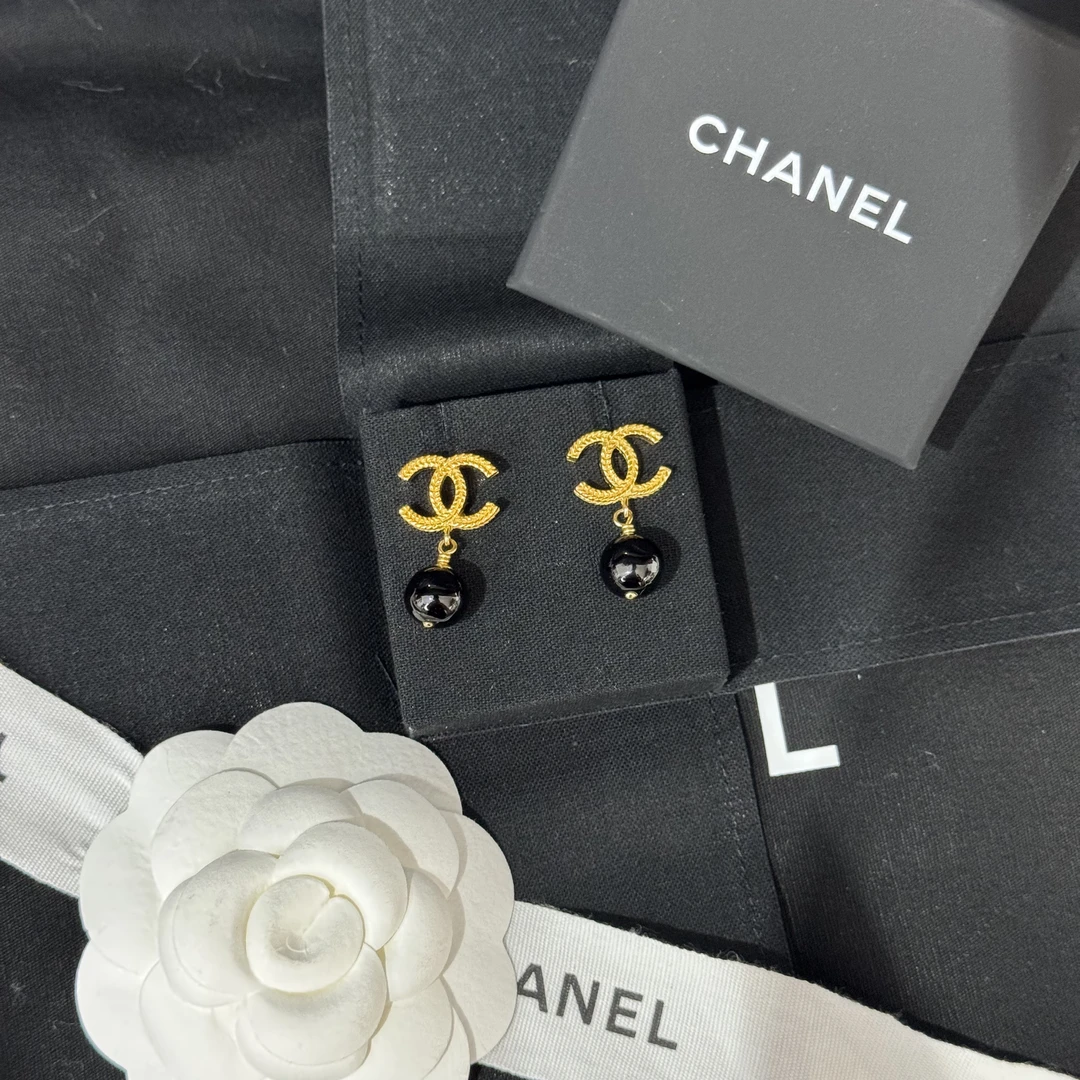 99新 Chanel/香奈儿 金色麦穗双c黑珍珠吊坠耳钉（201）