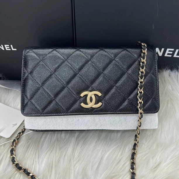 95新 Chanel/香奈儿 22b黑金荔枝牛大logo发财woc