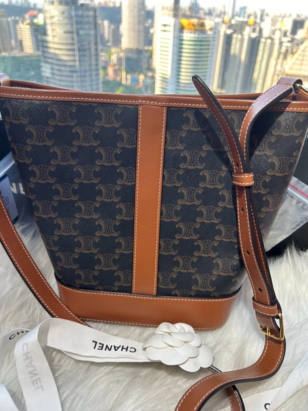 95新 Celine/思琳 老花水桶斜挎包