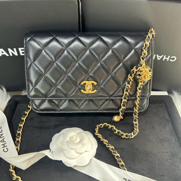 95新 Chanel/香奈儿 22s黑金核桃金球woc（芯片款）
