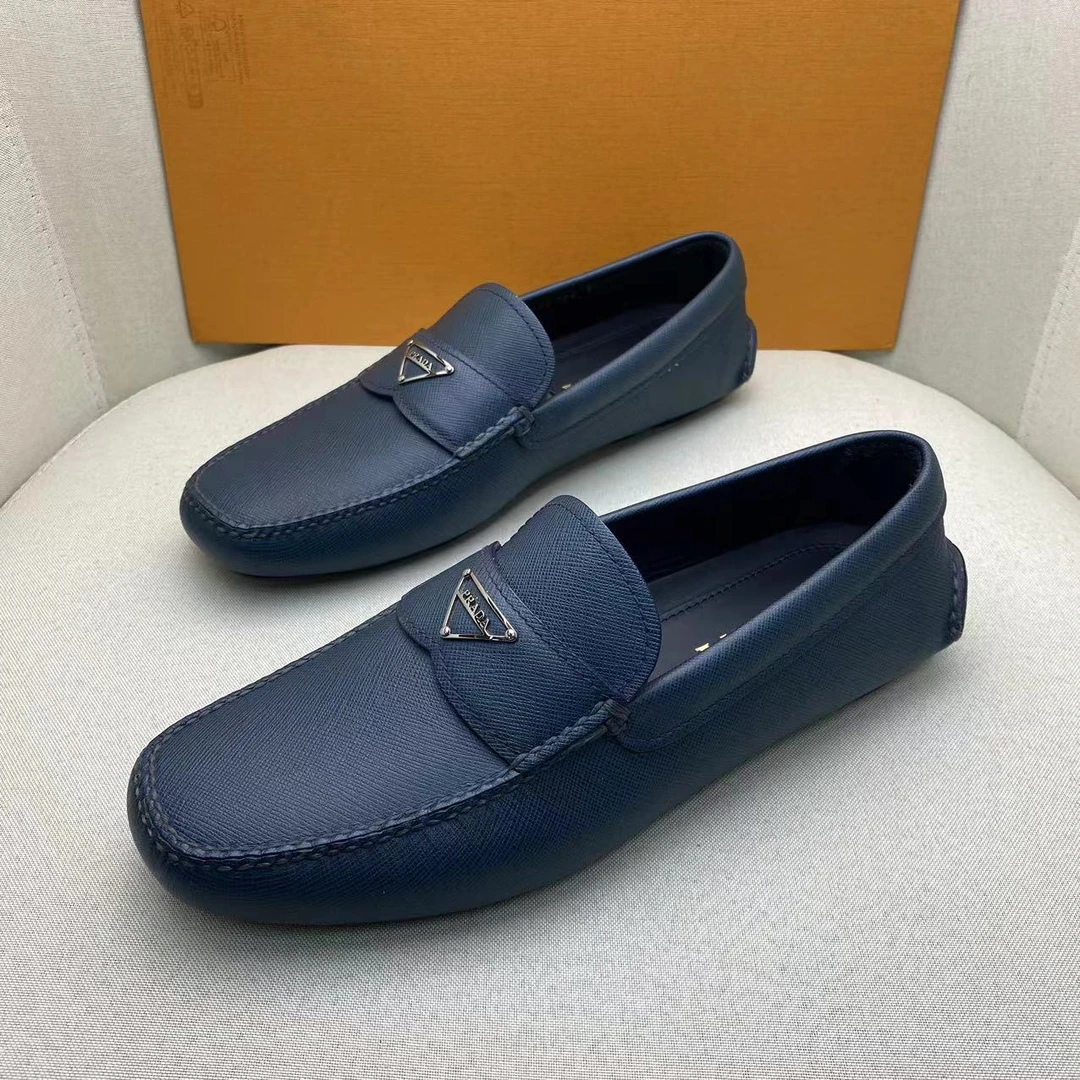 Prada/普拉达蓝色三角标舒适时尚百搭软底豆豆鞋/39.5欧/全新