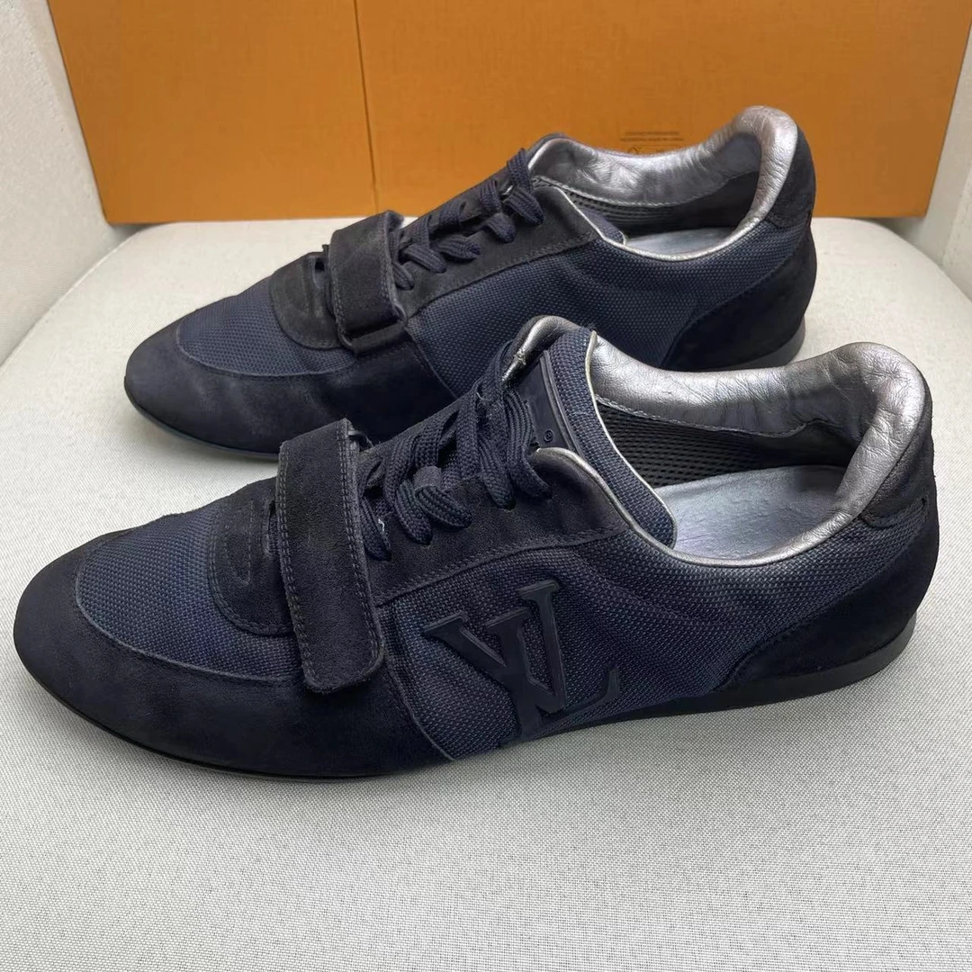 95新 LouisVuitton/路易威登 藏蓝色大logo魔术贴休闲运动鞋 41码