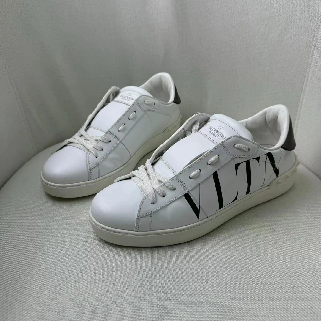 95新 Valentino/华伦天奴 白色黑标LOGO百搭系带低帮板鞋/41码