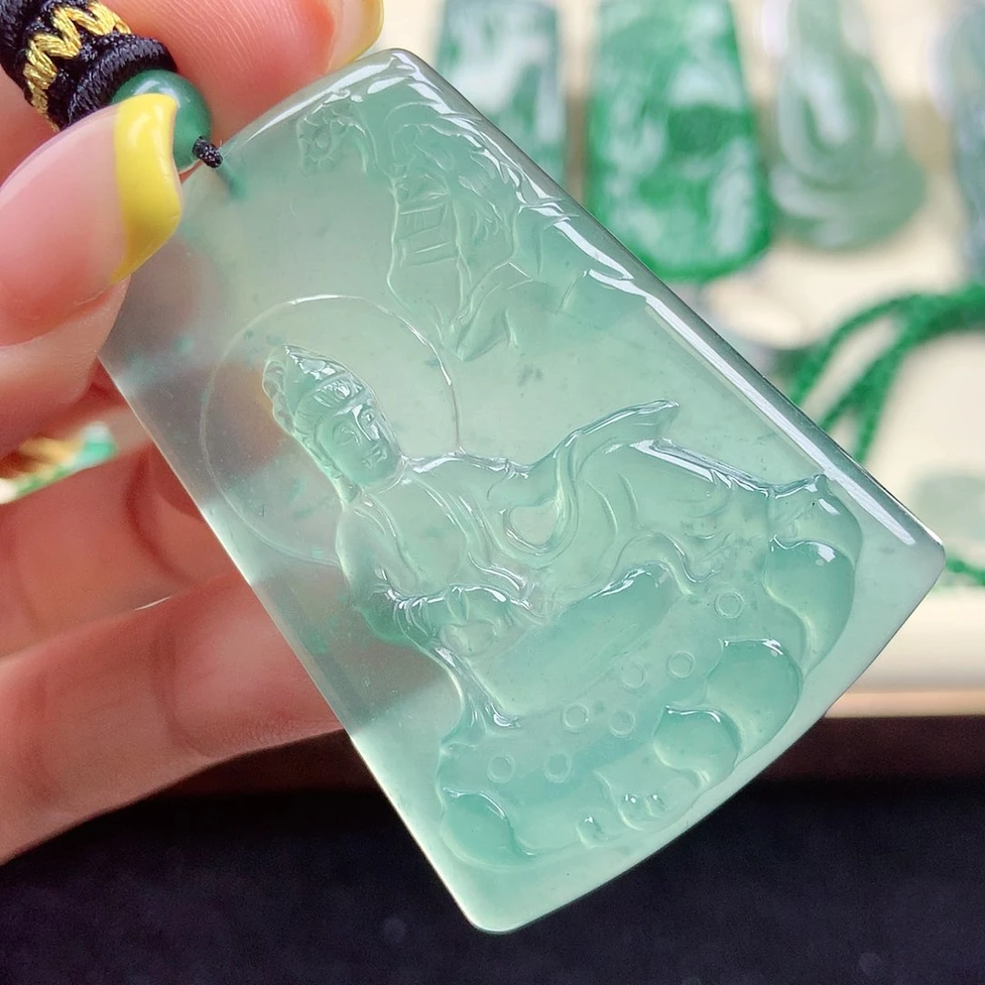 【闪购商品】翡翠颈饰未镶嵌天然