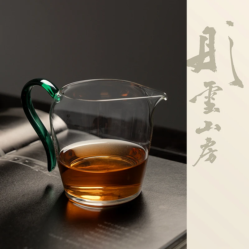 玻璃琥珀色手把满月公道杯湖绿色手把满月公道杯