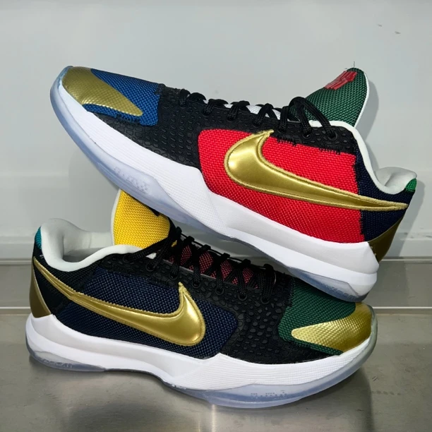 Kobe zk5五彩 42.5码配盒 99新成色 可实战 科比5